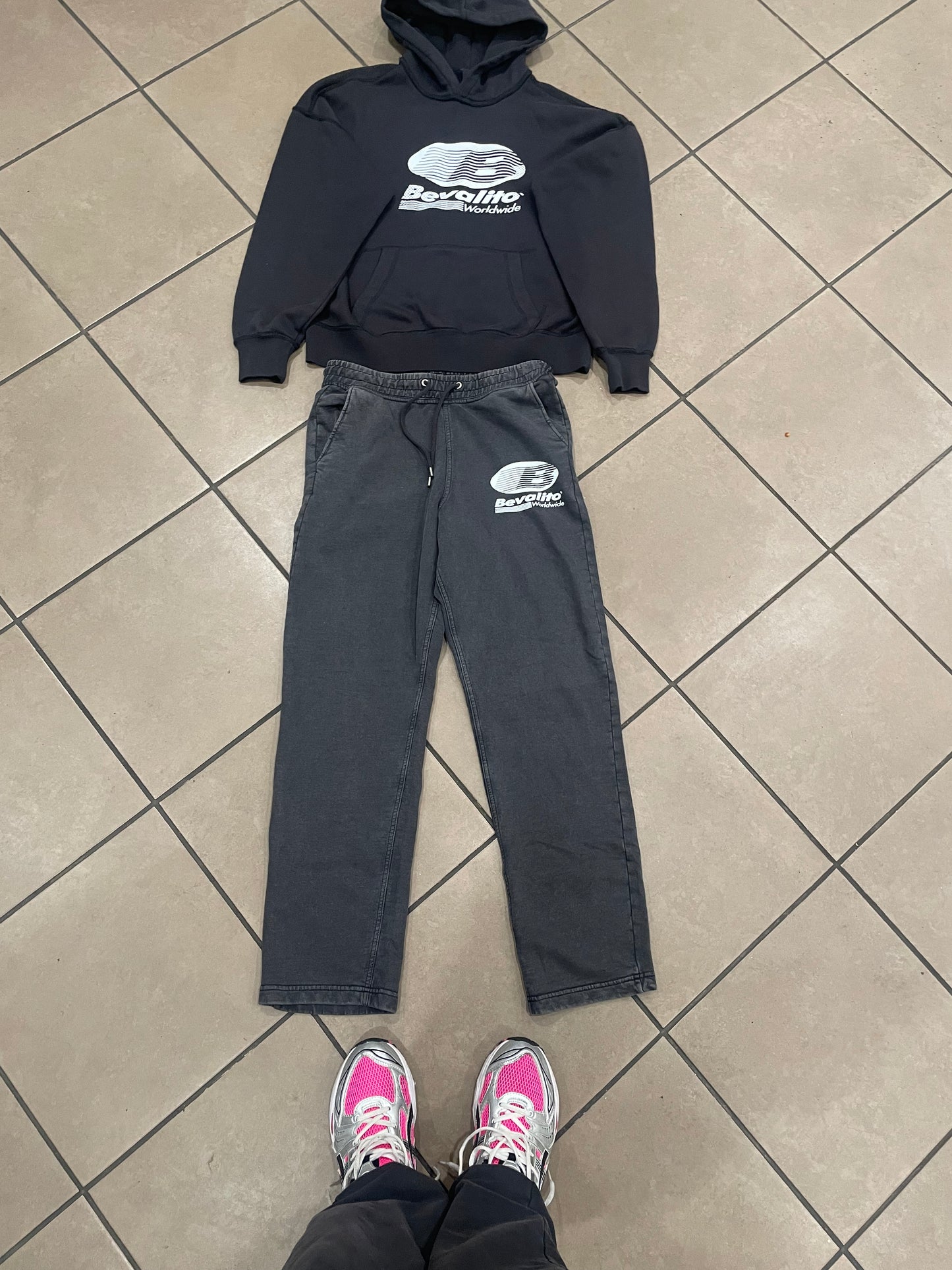 Oversized Bevalito “Logo” Set